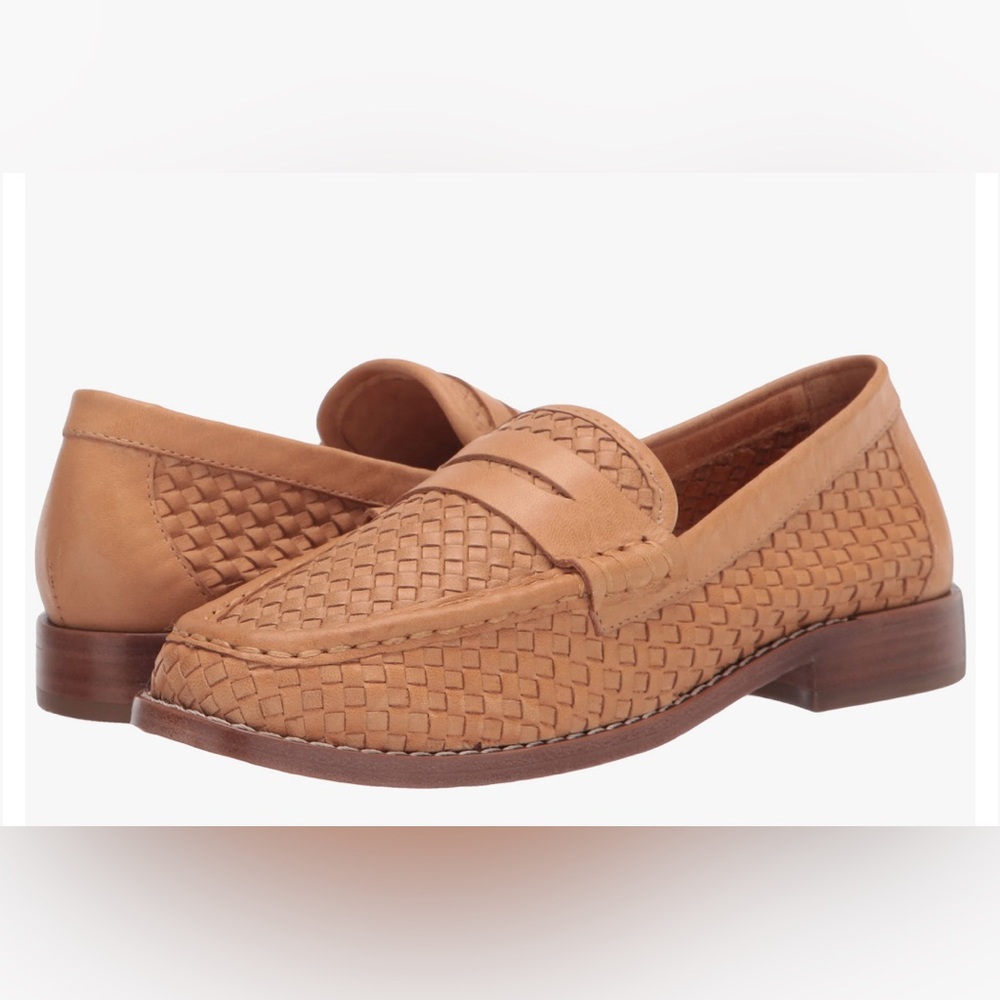 NIB Loeffler Randall woven loafer size 9 1/2